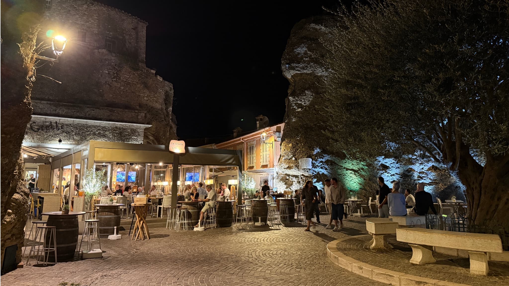 La Grotte & L’Olivier 2