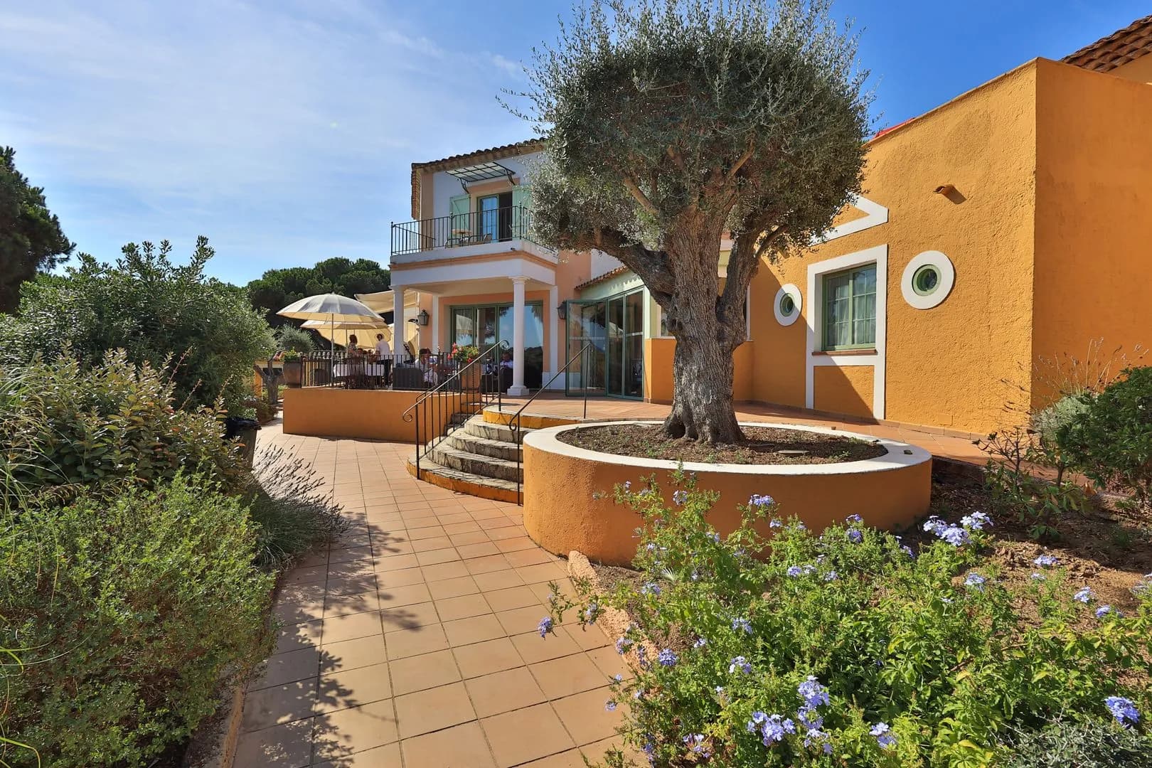Hôtel La Romarine 1